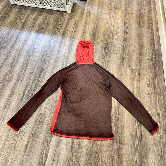 Men’s BKE thermal hoodie - size large. Brown, taupe and dark brown in color. - Picture 5 of 6